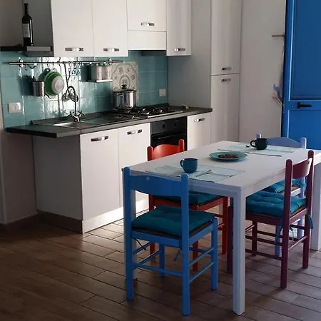 Holiday home Casa Dei Colori Portopalo Di Capo Passero